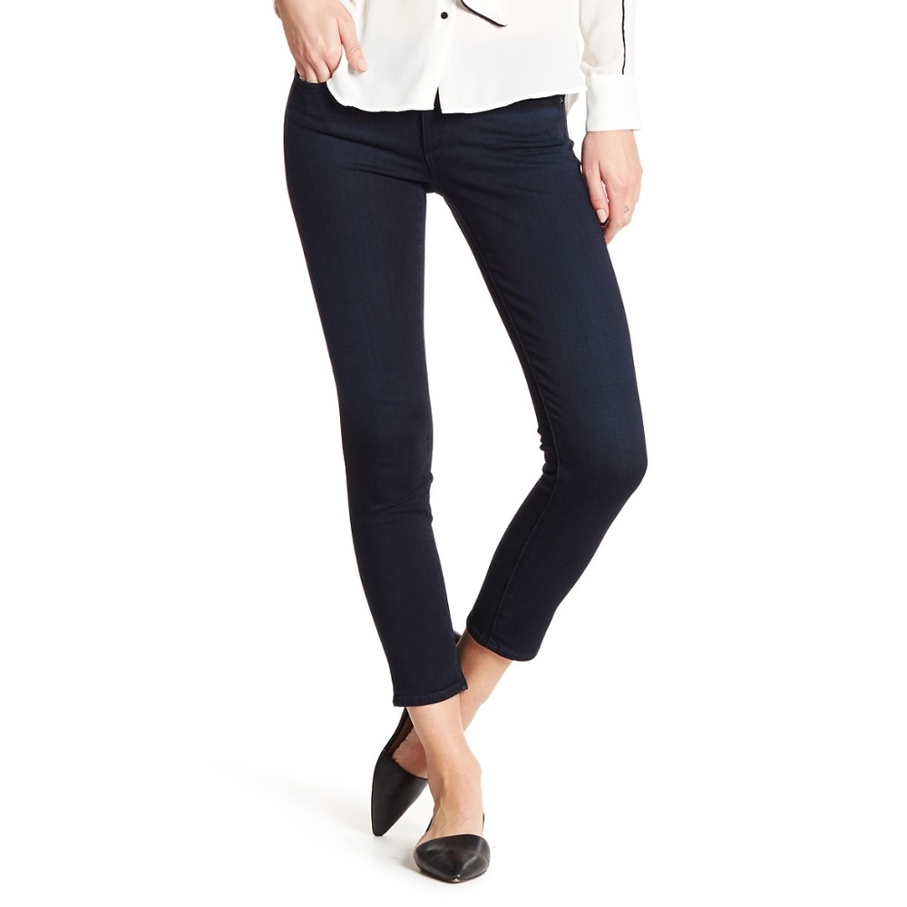 AG the Stevie Ankle Slim Straight Ankle - Black